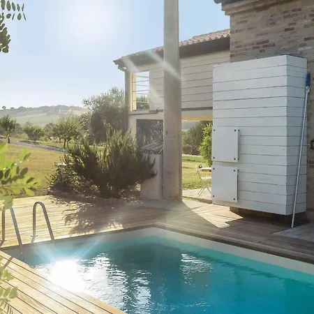 Pintura Sleeps 4 Pool Air Con Wifi Вилла